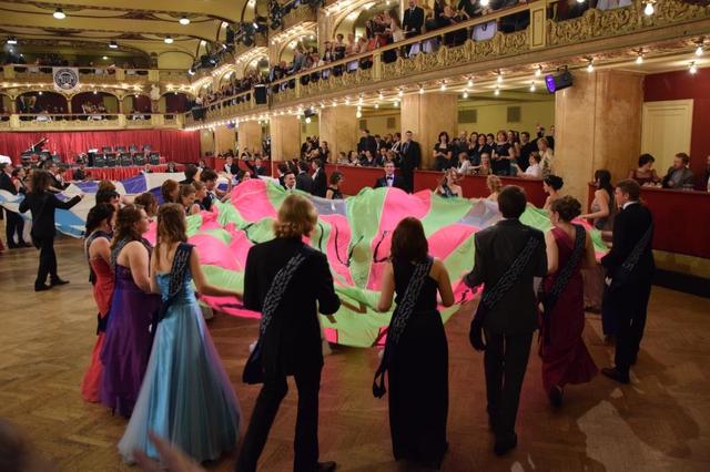 Maturitní ples v Lucerně