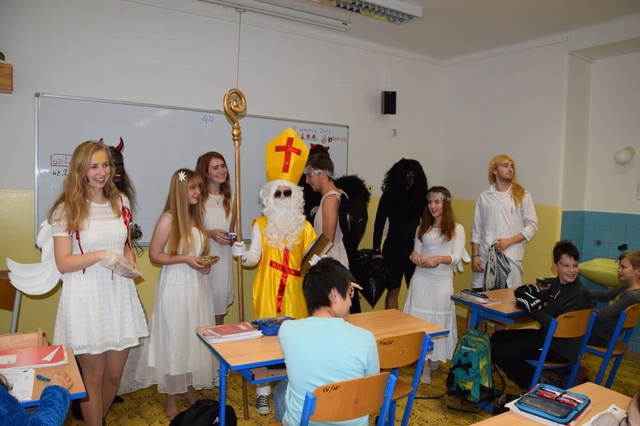 Mikulášská tradice maturitních ročníků 2016